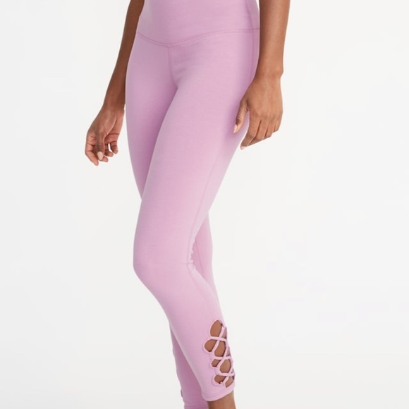 NWT Pink High Waisted Cropped Leggings. SHIPS FAST - Picture 3 of 8